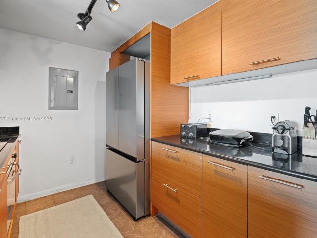 Продажа квартиры #3605 - фото 6203359