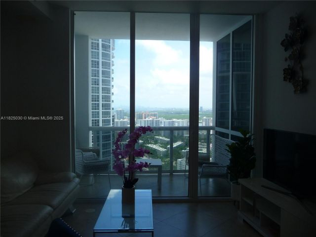 Продажа квартиры #4705 - фото 6201040