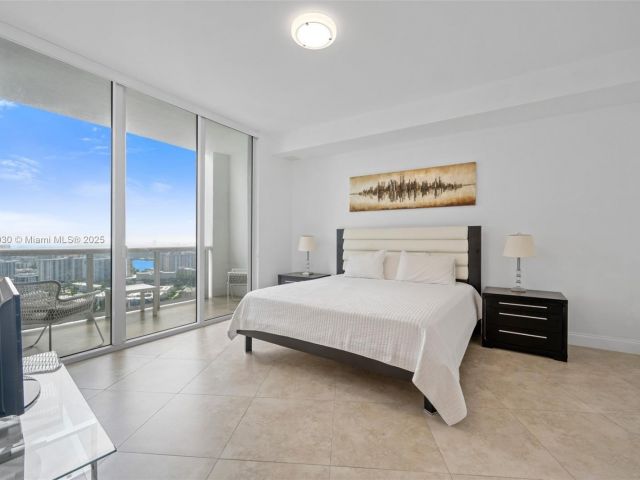 Продажа квартиры #4705 - фото 6464555