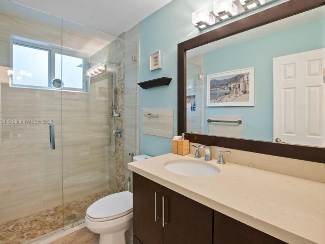 Продажа дома по адресу 634 82nd St - фото 6199300