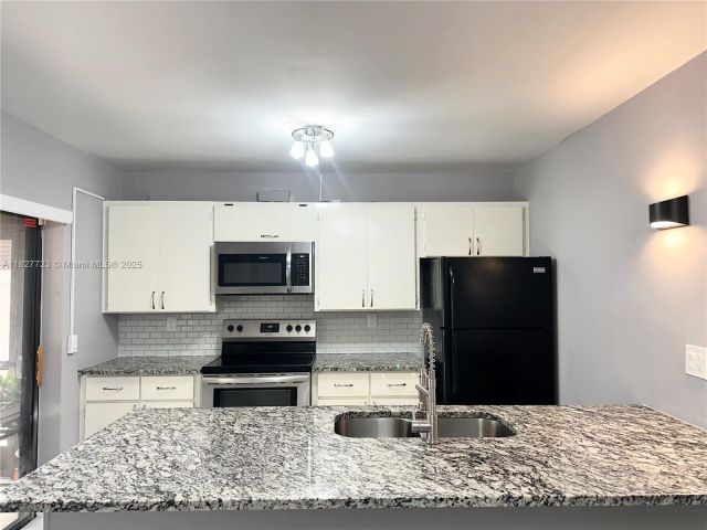 Дом в аренду по адресу  - фото 6199241