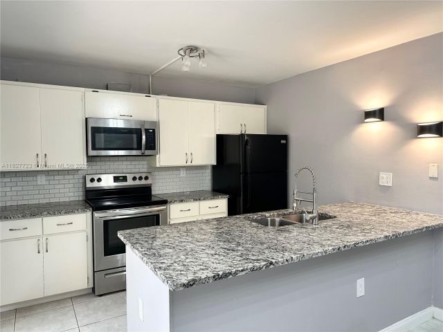 Дом в аренду по адресу  - фото 6199250