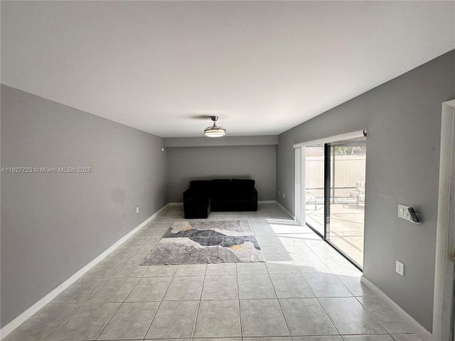 Дом в аренду по адресу  - фото 6199252