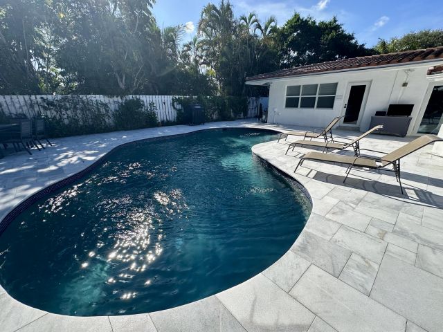 Дом в аренду по адресу 212 Kings Lynn - фото 6252803