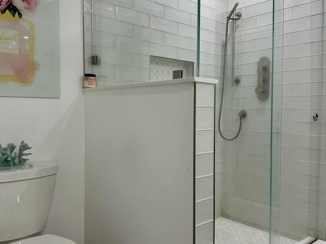 Дом в аренду по адресу 212 Kings Lynn - фото 6252807