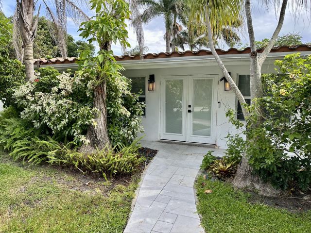 Дом в аренду по адресу 212 Kings Lynn - фото 6252822