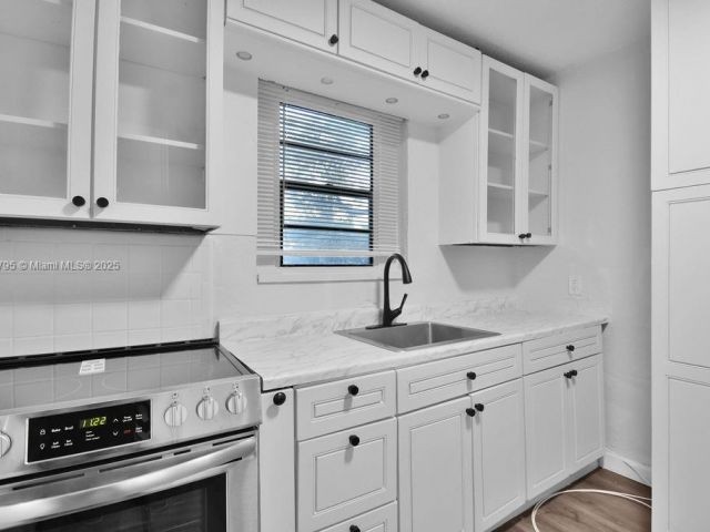 Продажа дома по адресу 547 NW 49th St - фото 6200585