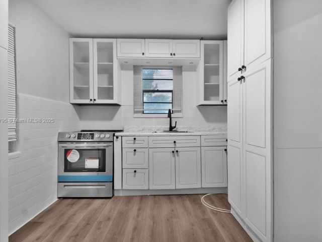 Продажа дома по адресу 547 NW 49th St - фото 6200586