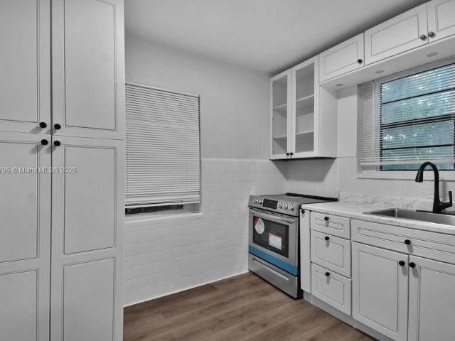 Продажа дома по адресу 547 NW 49th St - фото 6200587