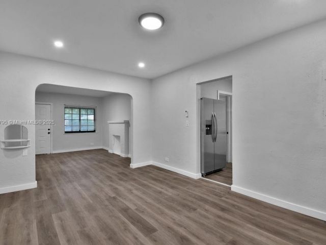 Продажа дома по адресу 547 NW 49th St - фото 6200591