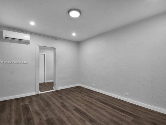 Продажа дома по адресу 547 NW 49th St - фото 6200593