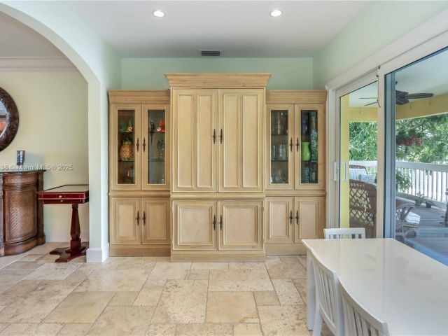 Дом в аренду по адресу 1108 Washington St - фото 6201266