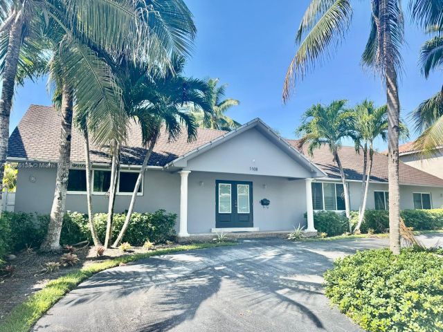 Дом в аренду по адресу 1108 Washington St - фото 6201272