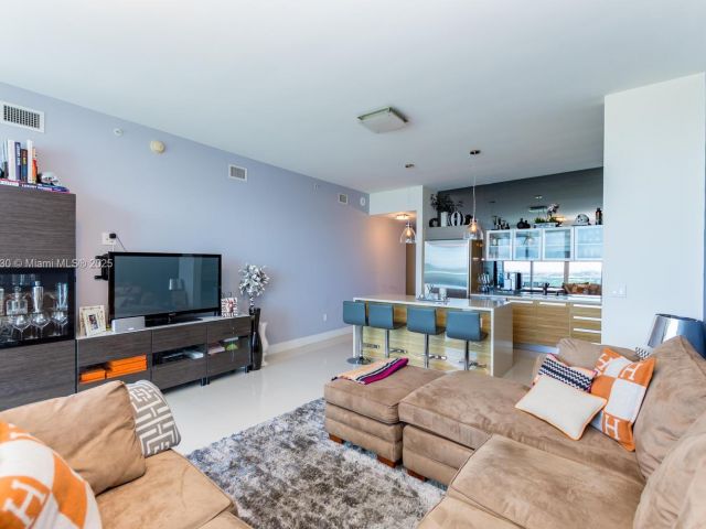 Продажа квартиры #2005 - фото 6208389