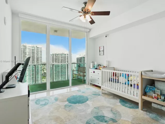 Продажа квартиры #4021 - фото 6203755