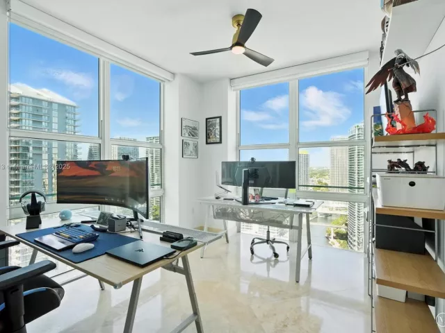 Продажа квартиры #4021 - фото 6203758