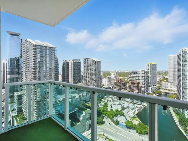 Продажа квартиры #4021 - фото 6203765