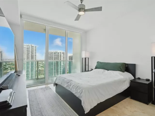 Продажа квартиры #4021 - фото 6203752