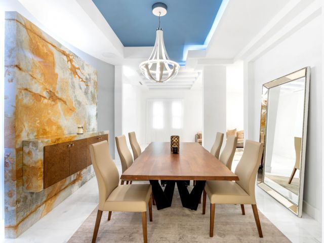 Продажа дома по адресу 3917 S Le Jeune Road - фото 6363438