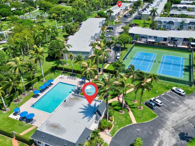 Продажа дома по адресу 933 NE 24th Ave 169 - фото 6201928