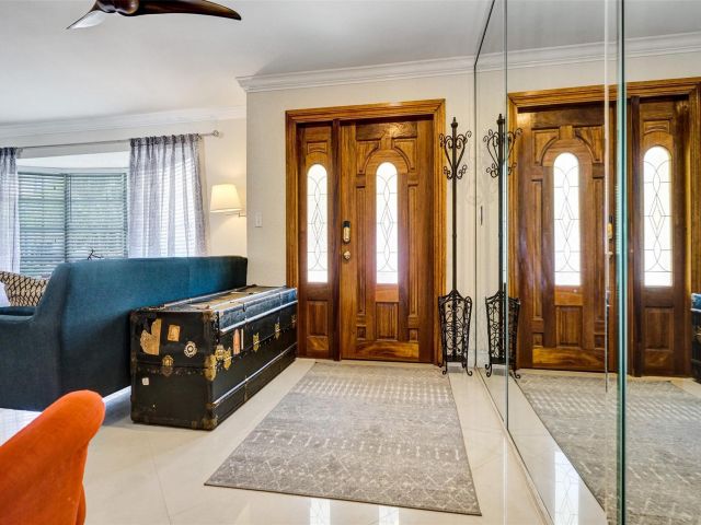 Дом в аренду по адресу 2051 CORAL REEF DR - фото 6202024