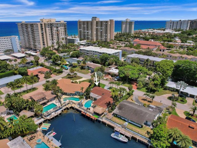 Дом в аренду по адресу 2051 CORAL REEF DR - фото 6202027