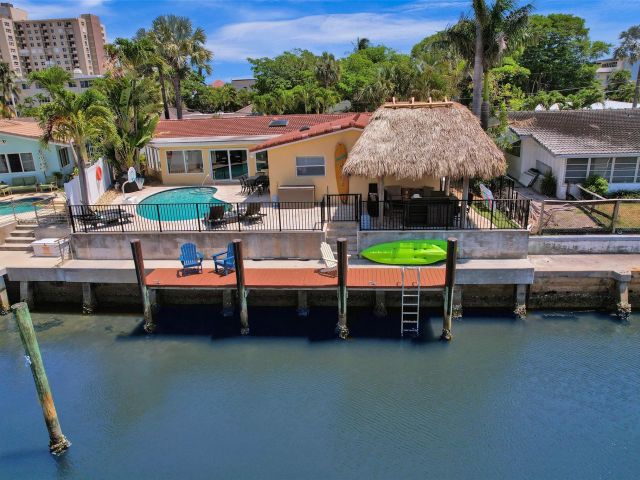 Дом в аренду по адресу 2051 CORAL REEF DR - фото 6202028