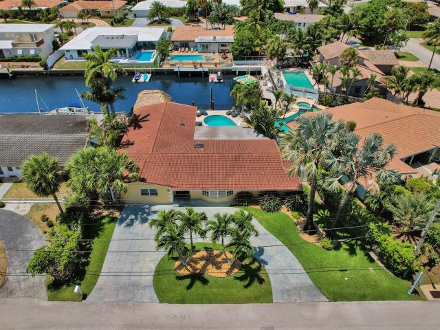 Дом в аренду по адресу 2051 CORAL REEF DR - фото 6202029