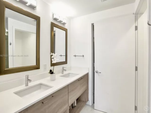 Продажа квартиры #403 - фото 6202427