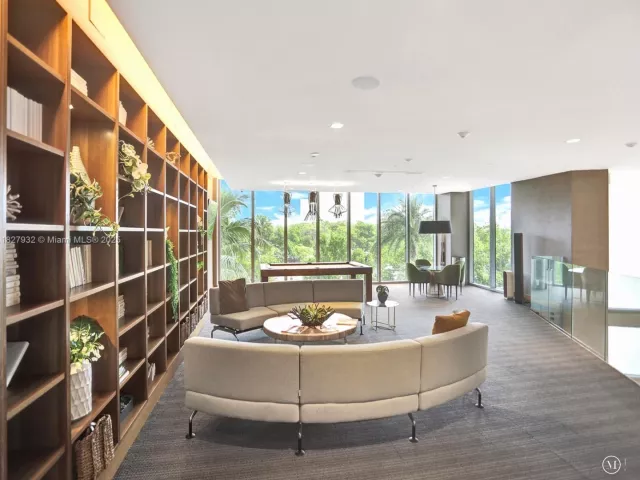 Продажа квартиры #403 - фото 6202420