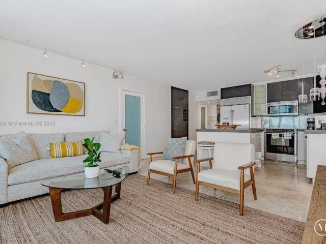 Квартира в аренду номер705 - фото 6202836