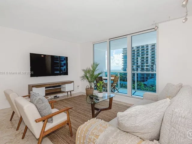 Квартира в аренду номер705 - фото 6202838