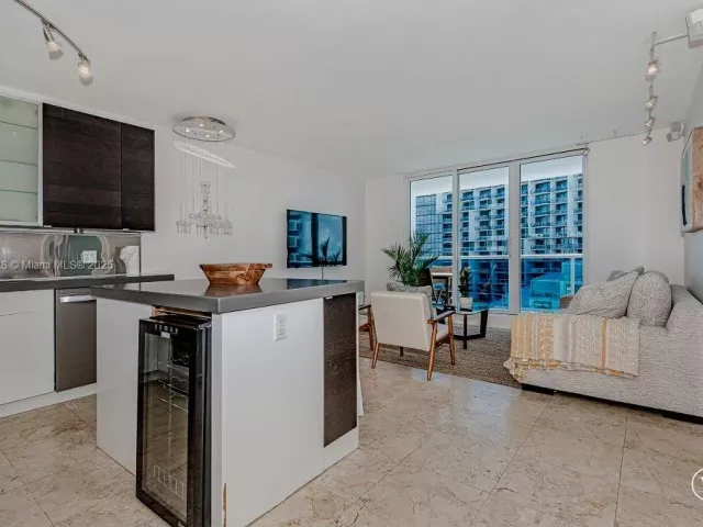 Квартира в аренду номер705 - фото 6202840