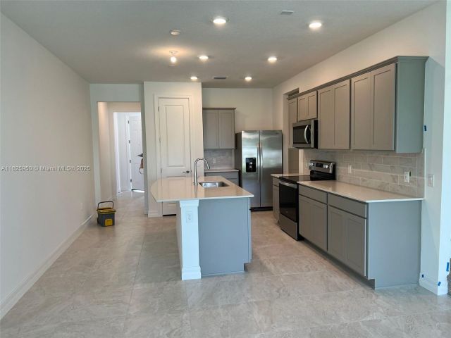 Продажа дома по адресу 6121 Rancho Lane - фото 6218491