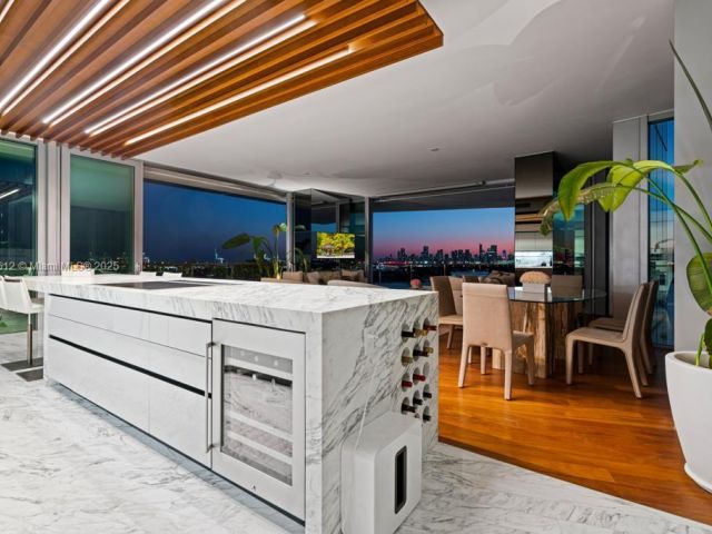 Продажа квартиры #12F - фото 6205057