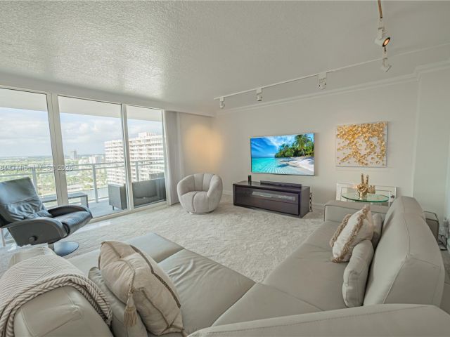 Продажа квартиры #2126 - фото 6203926