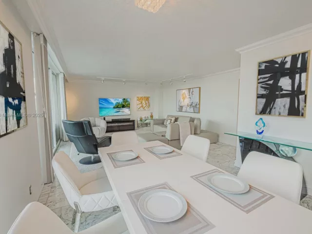 Продажа квартиры #2126 - фото 6203929