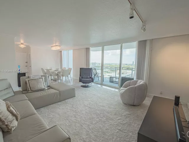 Продажа квартиры #2126 - фото 6203922