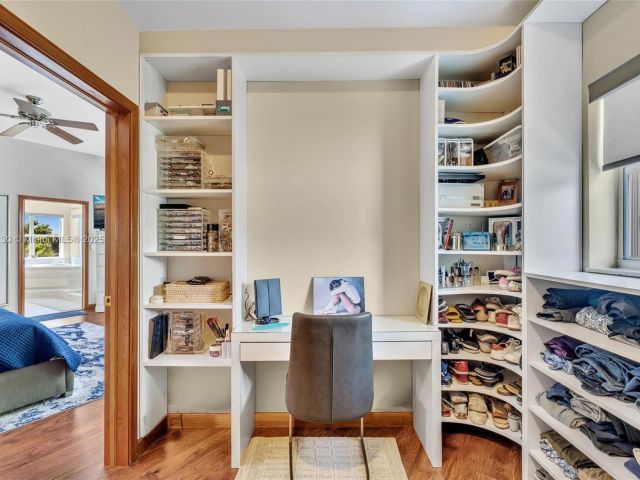 Продажа дома по адресу 2108 NE 24th St - фото 6201879