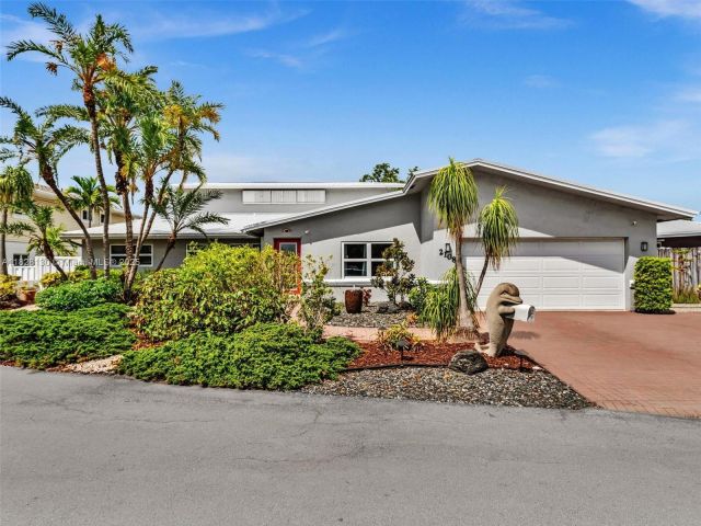 Продажа дома по адресу 2108 NE 24th St - фото 6201892