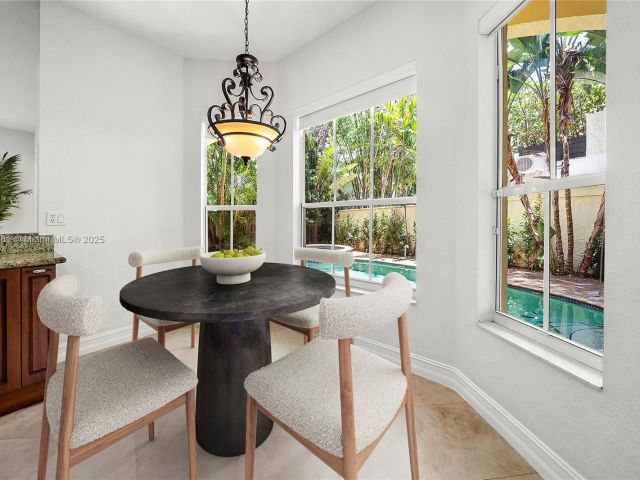 Продажа дома по адресу 3211 Morris Ln - фото 6253717