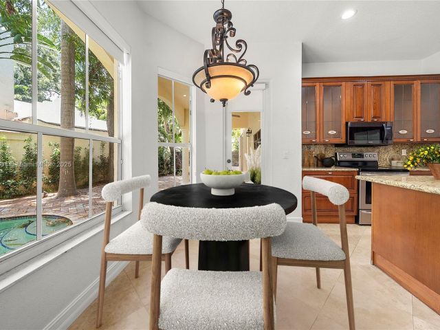 Продажа дома по адресу 3211 Morris Ln - фото 6253718