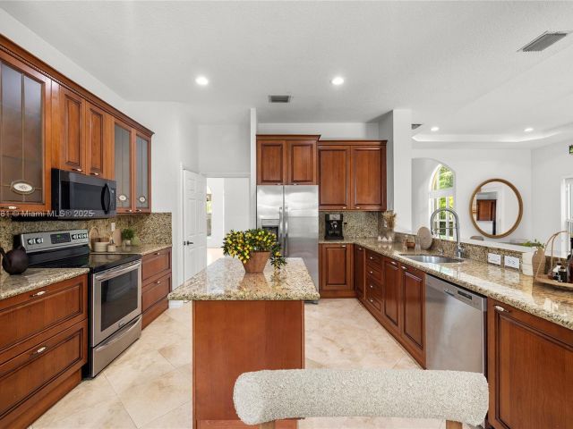 Продажа дома по адресу 3211 Morris Ln - фото 6253720