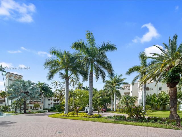 Продажа квартиры #5403 - фото 6204229