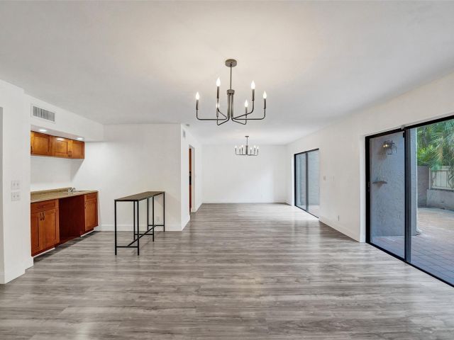 Продажа дома по адресу 103 Heatherbrook Way 143 - фото 6213916