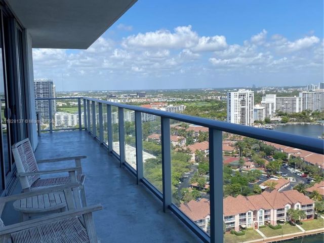 Квартира в аренду номерR2102 - фото 6203334