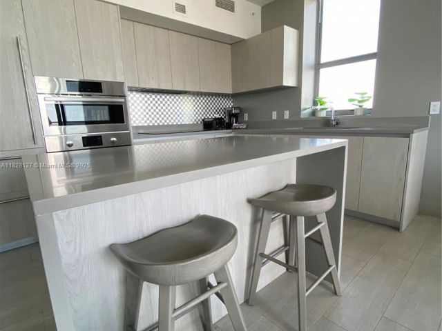 Квартира в аренду номерR2102 - фото 6203337