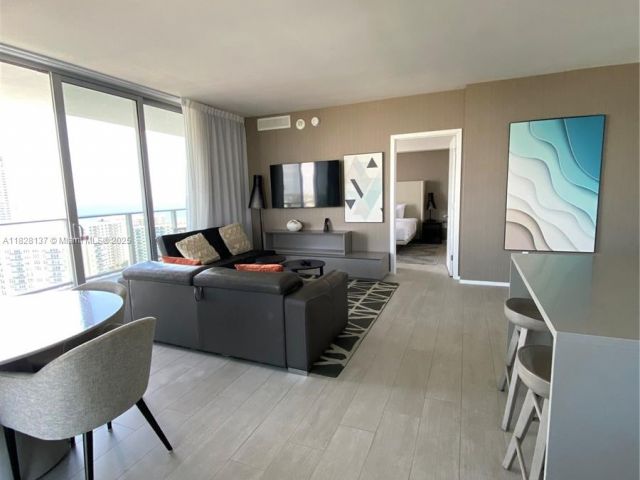 Квартира в аренду номерR2102 - фото 6203339