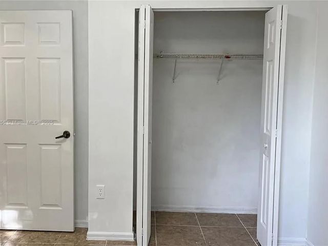 Дом в аренду по адресу 13990 SW 260th St 101 - фото 6212840