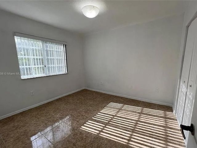 Дом в аренду по адресу 13990 SW 260th St 101 - фото 6212841